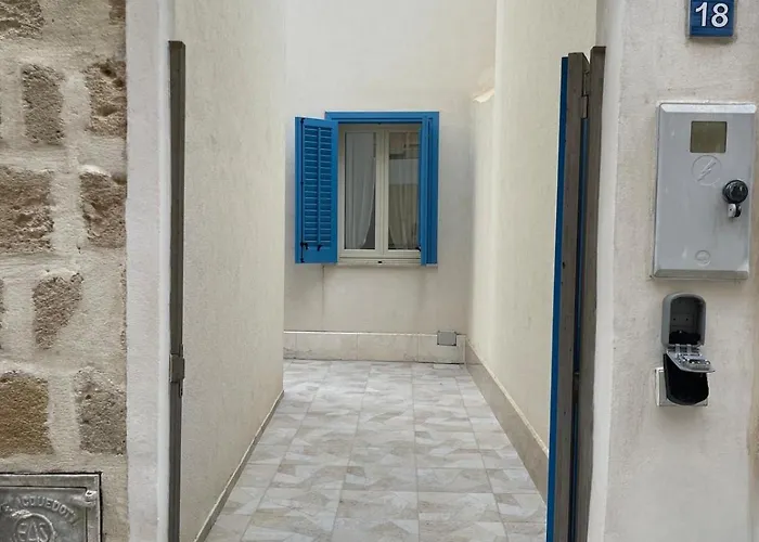 In Centro Con Terrazza * Φαβινιάνα